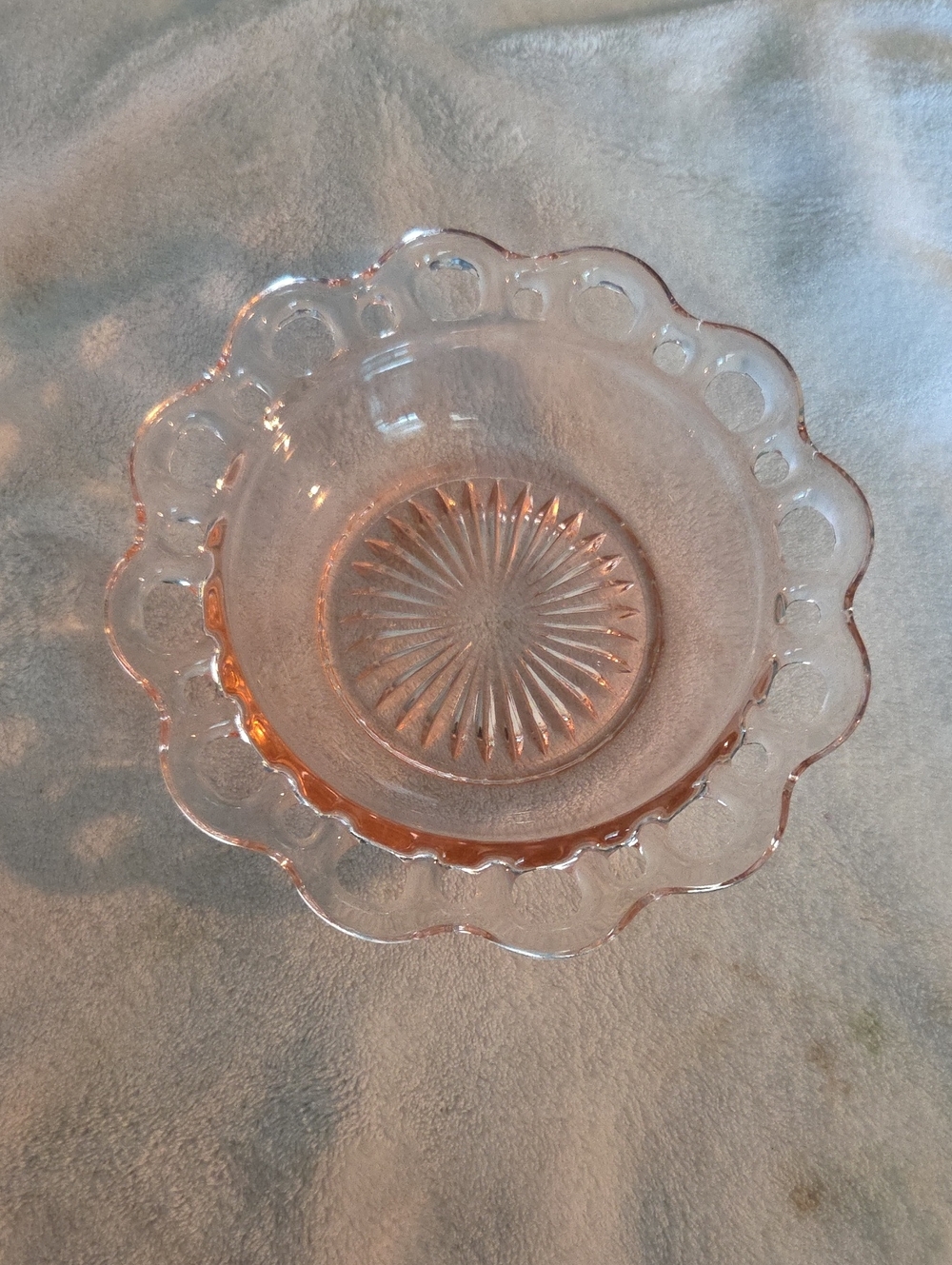 Elegant Pink Glass Serving Bowl - Home Dining.  Depression Ware.